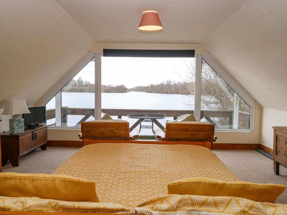 Villa Cygnus Boathouse à South Walsham Extérieur photo
