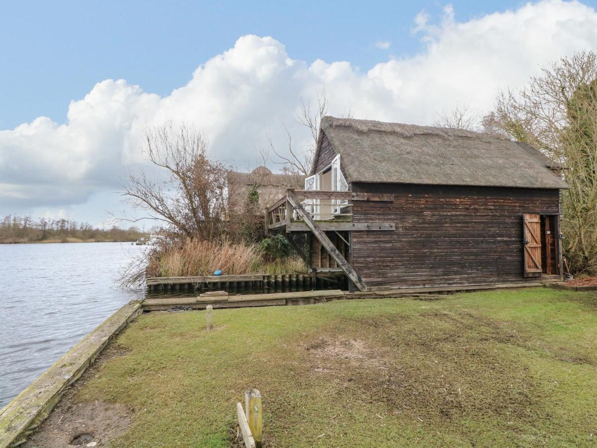 Villa Cygnus Boathouse à South Walsham Extérieur photo